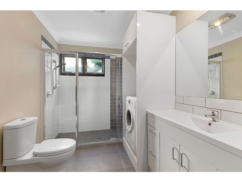 12 CARBETHON STREET, Manly QLD 4179