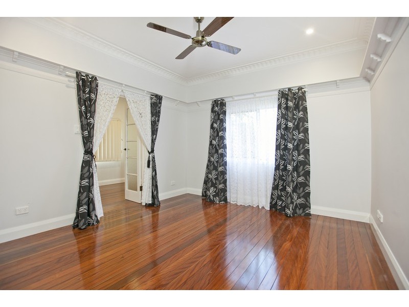 45 Seabreeze Street, Manly West QLD 4179