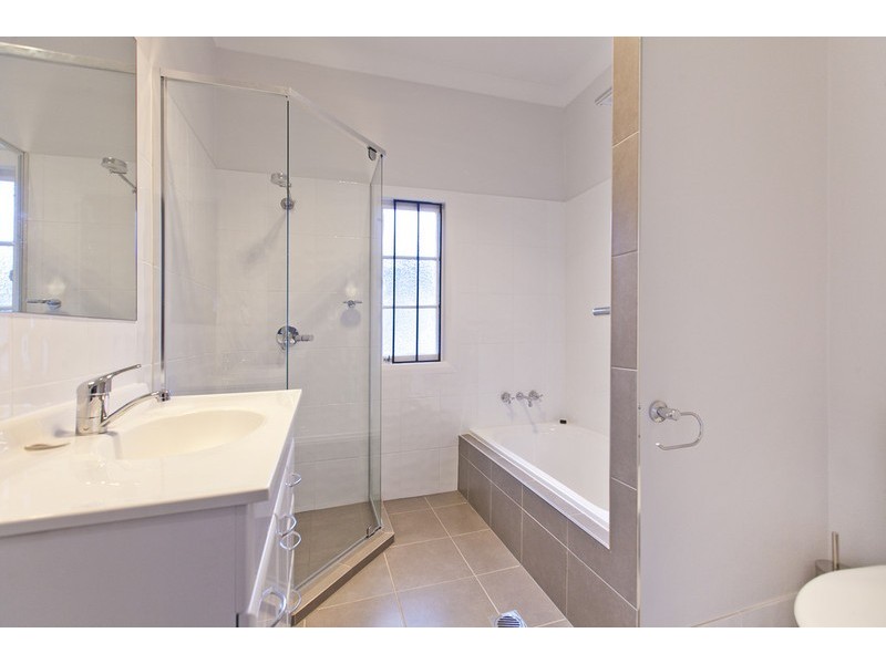 45 Seabreeze Street, Manly West QLD 4179