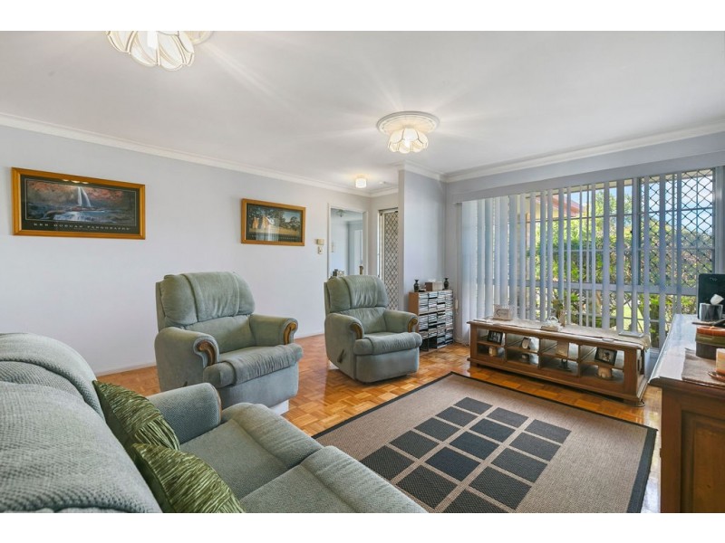 6 Schooner Circuit, Manly West QLD 4179