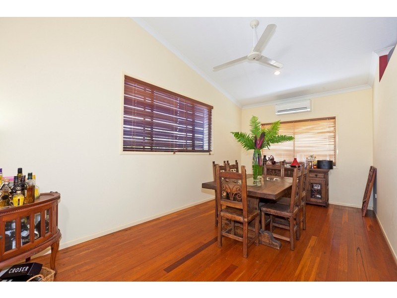 2 Macdonald Street, Lota QLD 4179