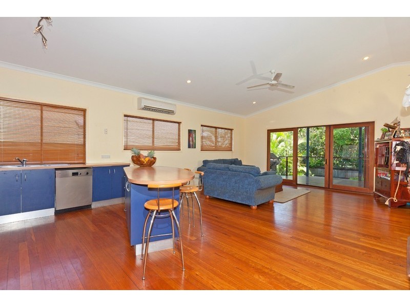 2 Macdonald Street, Lota QLD 4179