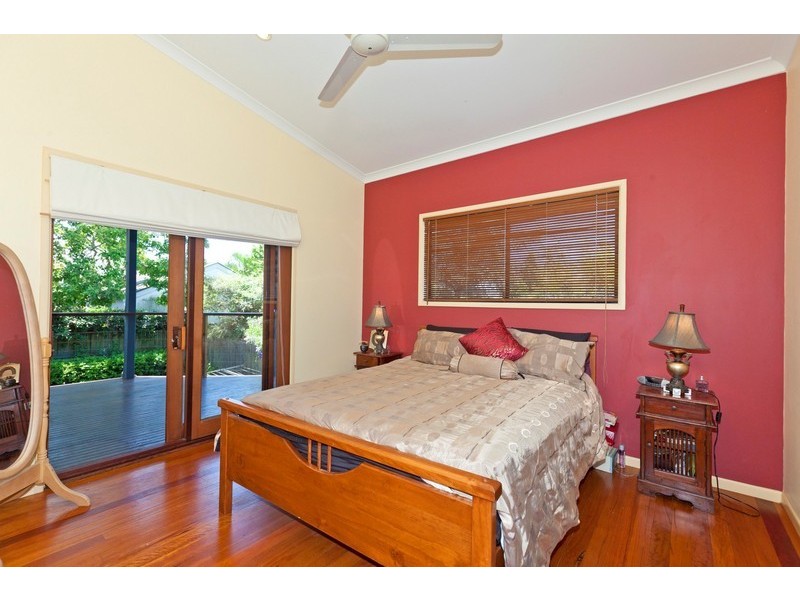 2 Macdonald Street, Lota QLD 4179