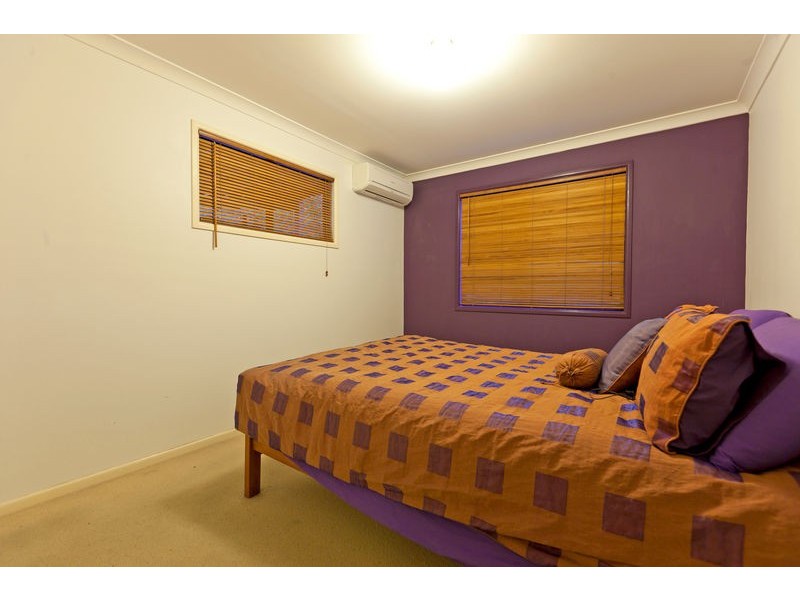 2 Macdonald Street, Lota QLD 4179