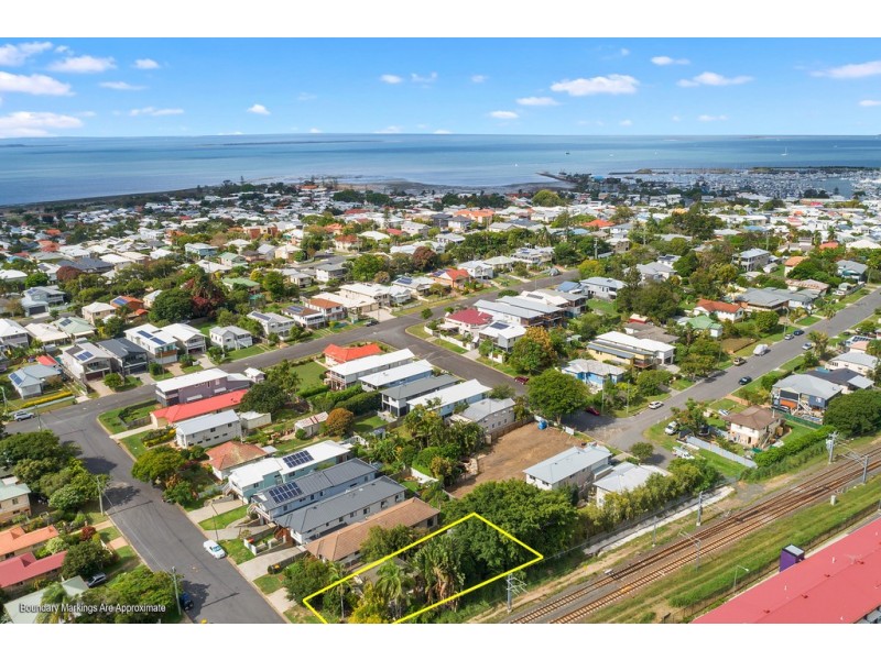 20 MANIN STREET, Wynnum QLD 4178
