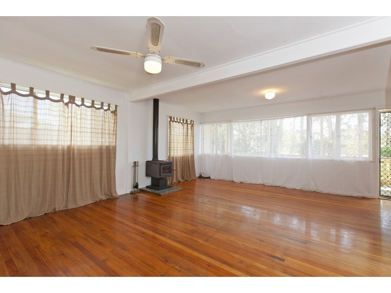 241 Kianawah Road, Wynnum West QLD 4178
