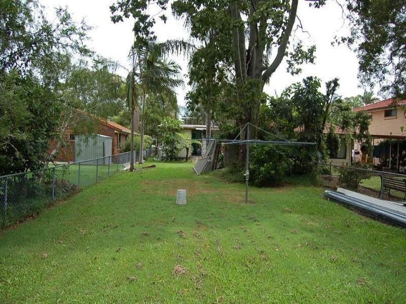 11 Leon Street, Thorneside QLD 4158