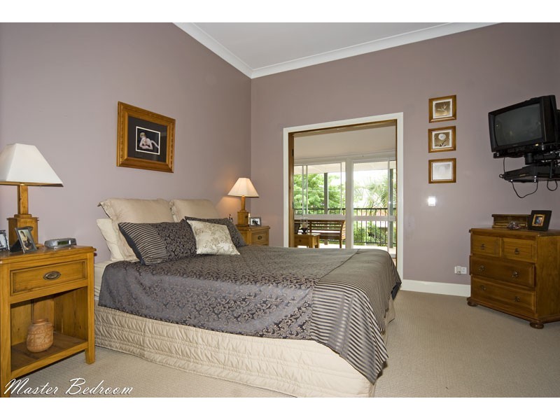 129 Strattan Terrace, Manly QLD 4179