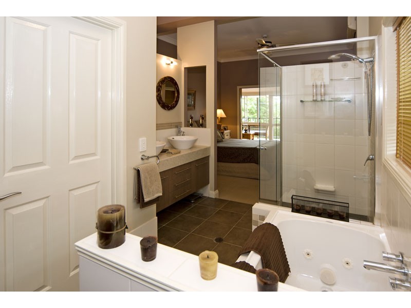 129 Strattan Terrace, Manly QLD 4179