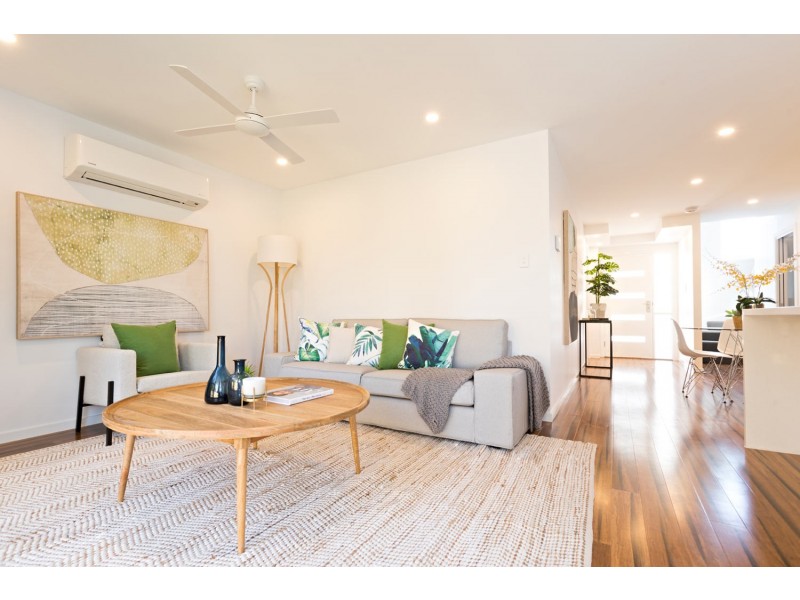 8/31 ROSEDENE STREET, Manly West QLD 4179