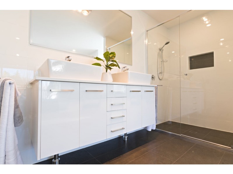 8/31 ROSEDENE STREET, Manly West QLD 4179