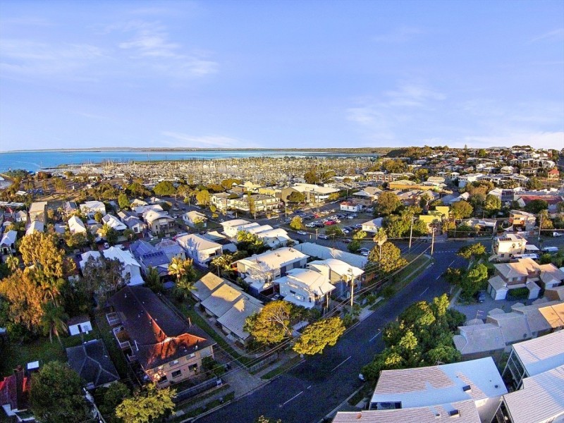 153 KINGSLEY TERRACE, Manly QLD 4179
