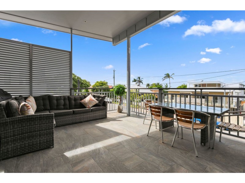 153 KINGSLEY TERRACE, Manly QLD 4179