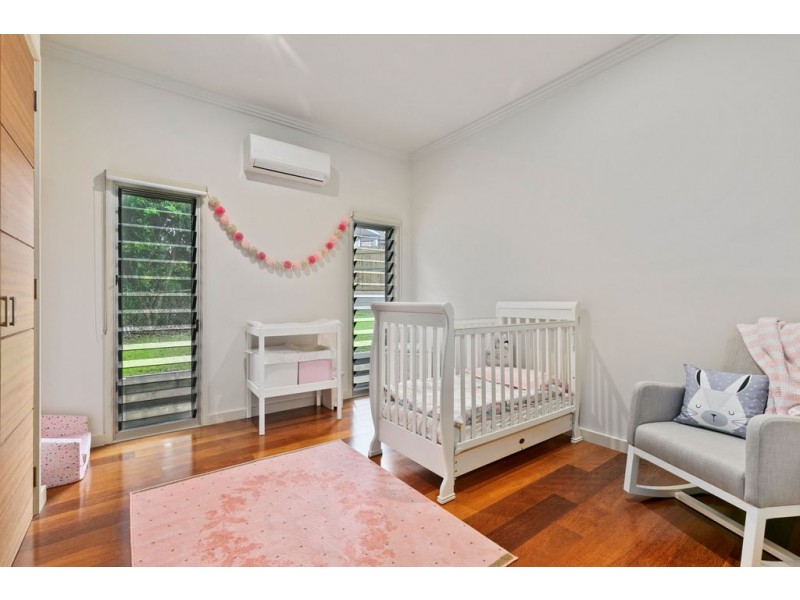 153 KINGSLEY TERRACE, Manly QLD 4179