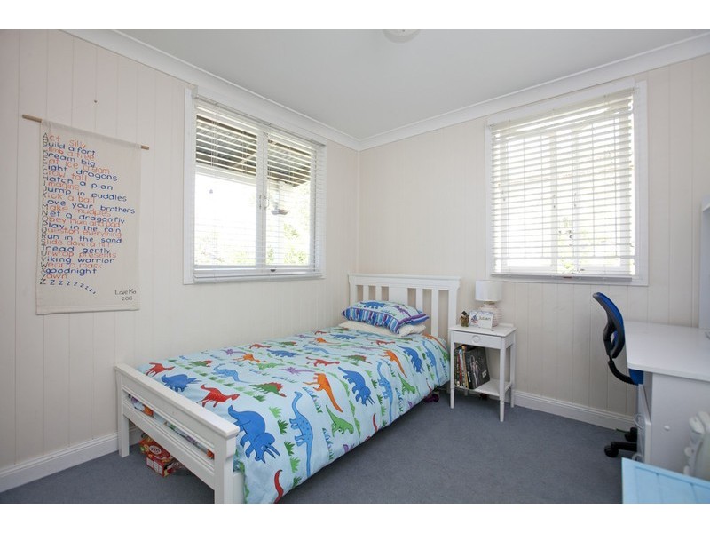 15 Carlton Terrace, Wynnum QLD 4178