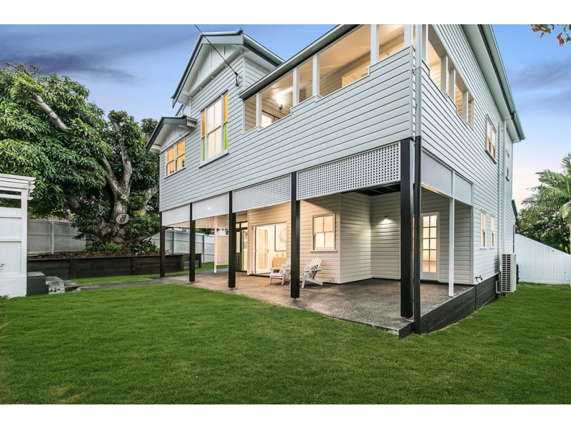 12 TINGAL ROAD, Wynnum QLD 4178