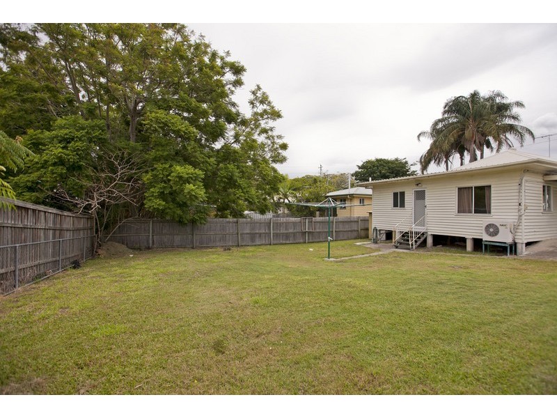 90 Southwick Street, Wynnum QLD 4178