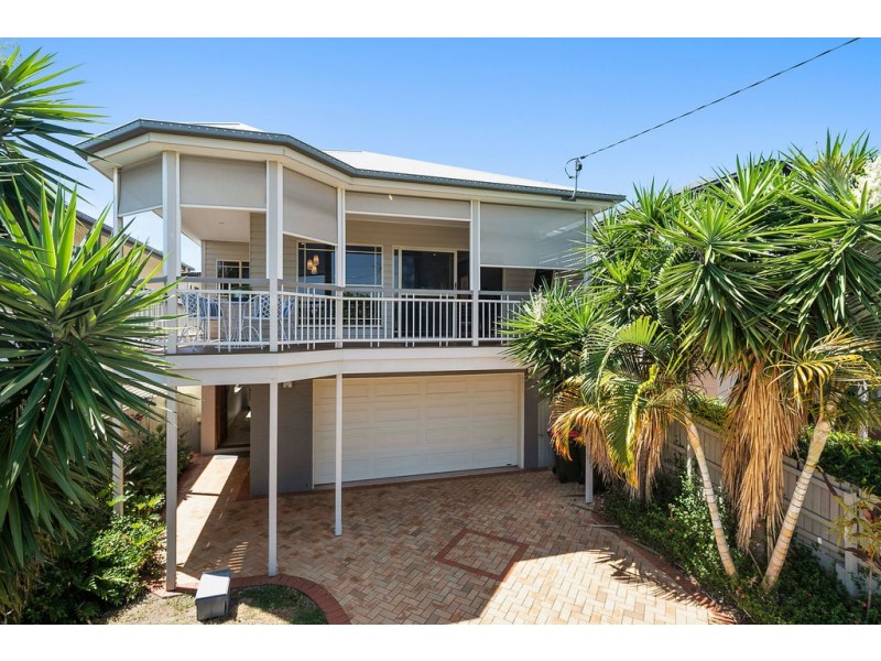 16 CEDAR STREET, Wynnum QLD 4178