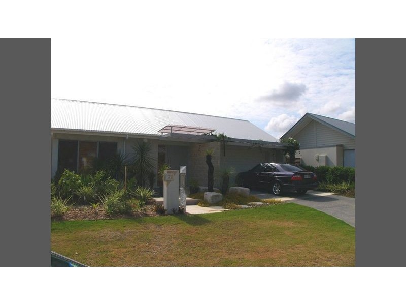 72 Mossvale Drive, Wakerley QLD 4154