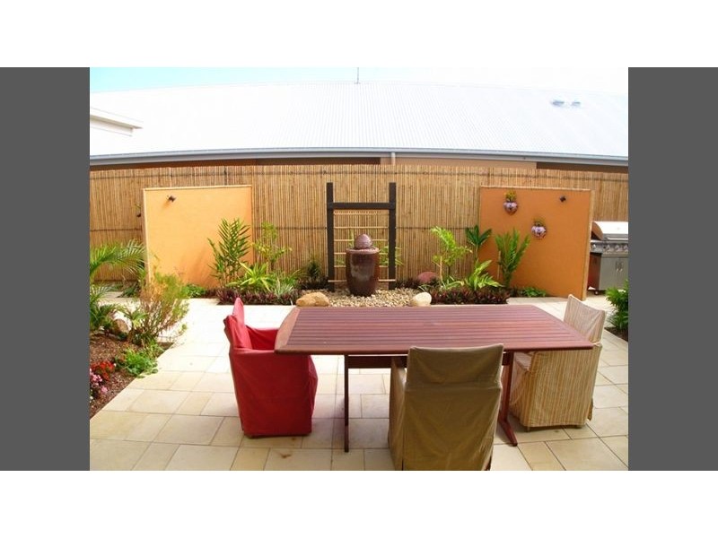 72 Mossvale Drive, Wakerley QLD 4154