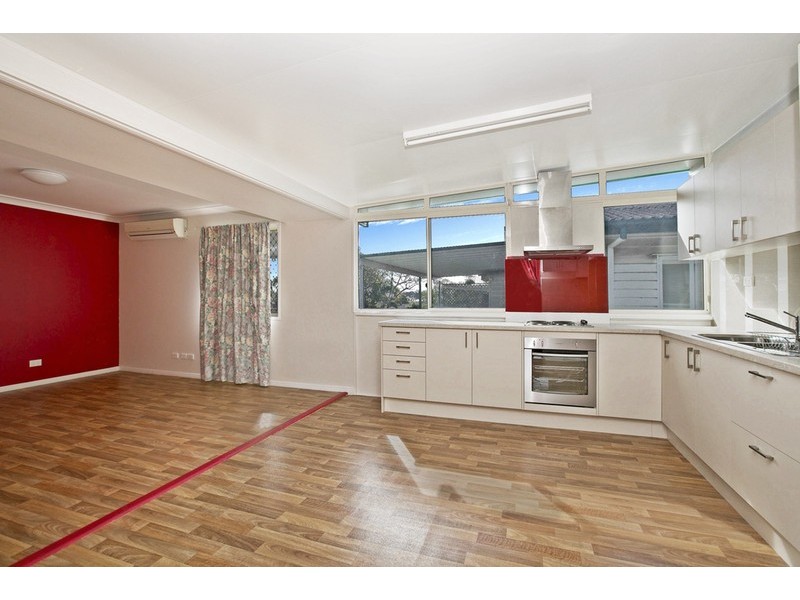 32 Tingal Road, Wynnum QLD 4178