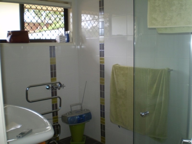 6 Osanna Street, Daisy Hill QLD 4127