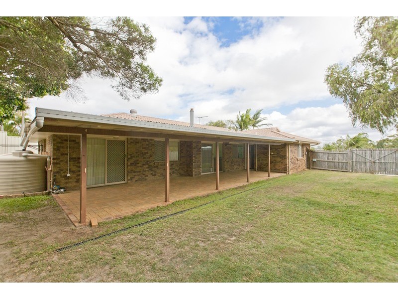 16 Webber Place, Wynnum West QLD 4178