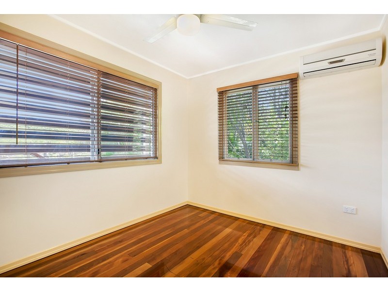 87 Moreton Avenue, Wynnum QLD 4178