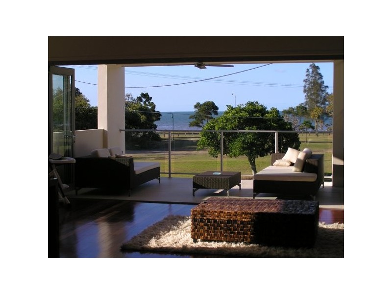 329 Upper Esplanade, Manly QLD 4179