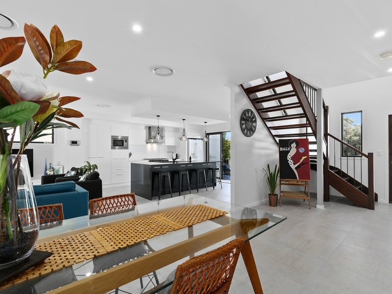 6/7 OASIS CLOSE, Manly West QLD 4179