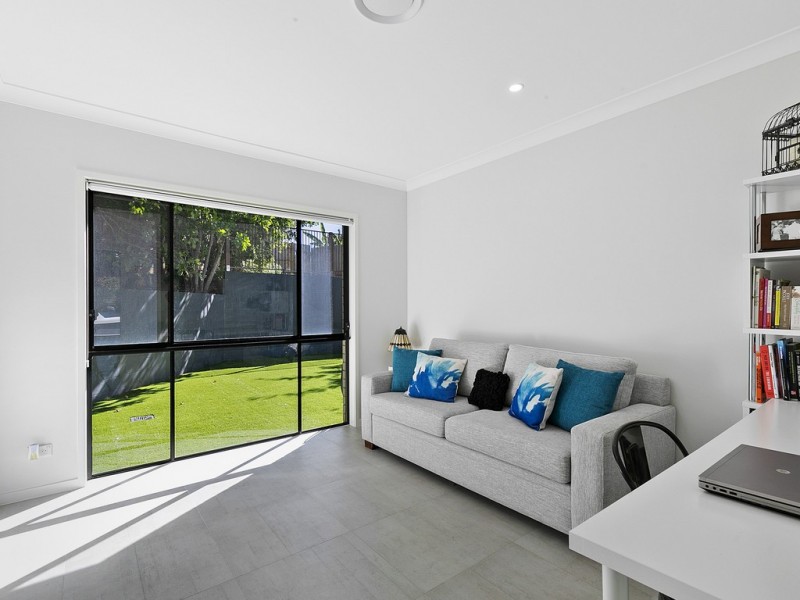 6/7 OASIS CLOSE, Manly West QLD 4179