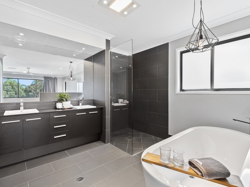 6/7 OASIS CLOSE, Manly West QLD 4179