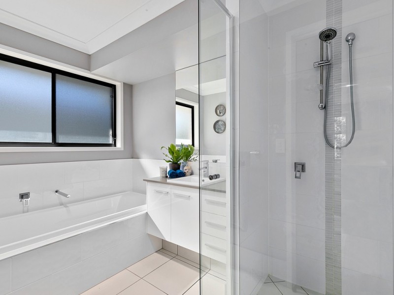 6/7 OASIS CLOSE, Manly West QLD 4179