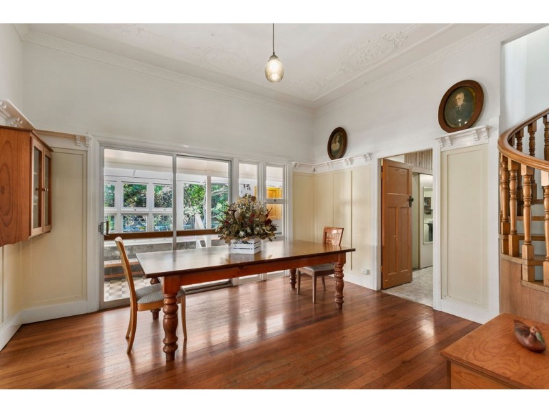 13 WELLINGTON STREET, Manly QLD 4179