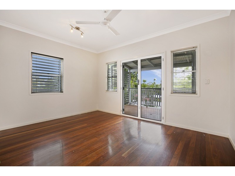 11 Ryder Street, Wynnum QLD 4178