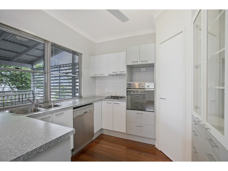 11 Ryder Street, Wynnum QLD 4178