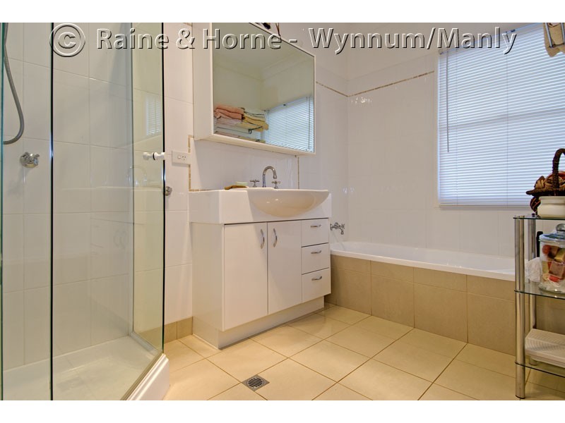 127 Picton Pde, Wynnum QLD 4178