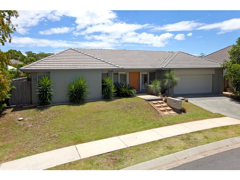 25 Mossvale Drive, Wakerley QLD 4154