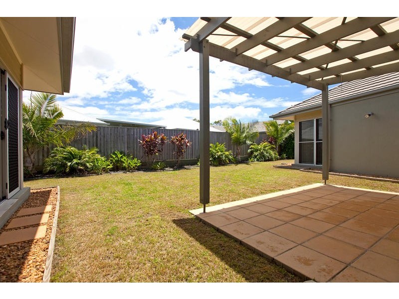 25 Mossvale Drive, Wakerley QLD 4154