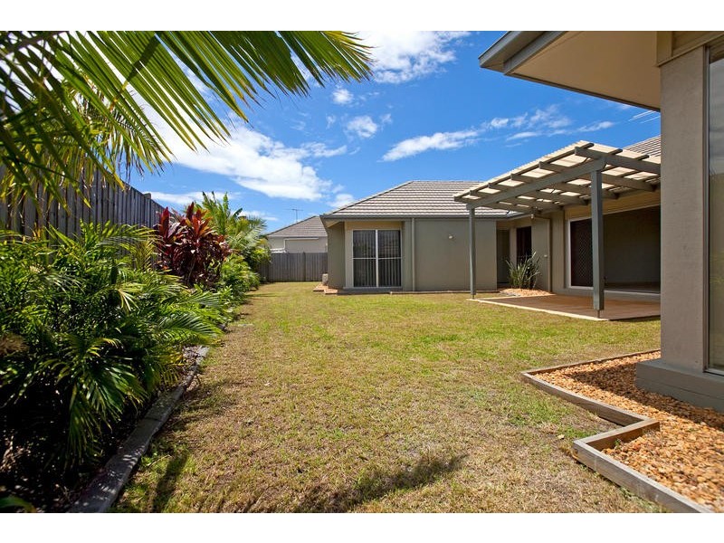 25 Mossvale Drive, Wakerley QLD 4154