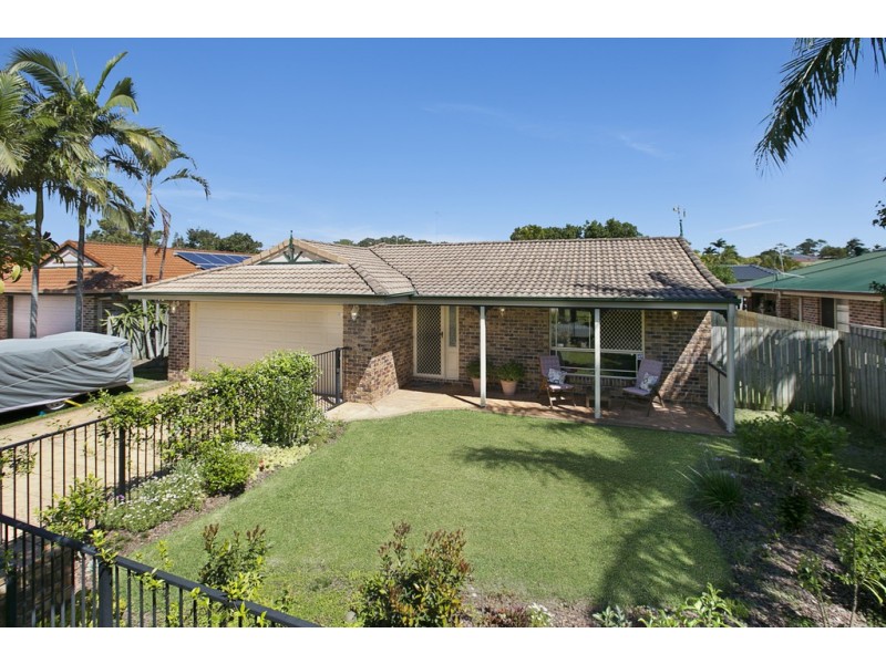 6 Miles Crescent, Manly West QLD 4179