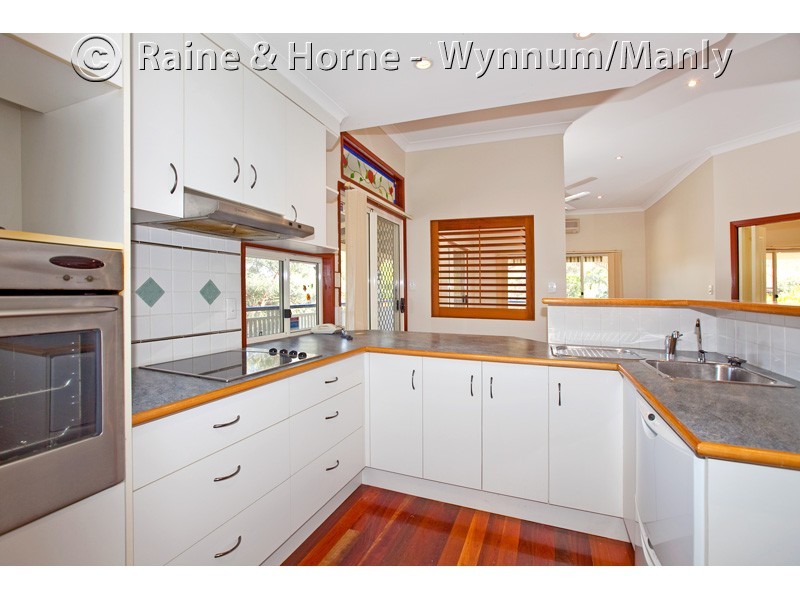 1 Caelum Close, Wynnum QLD 4178