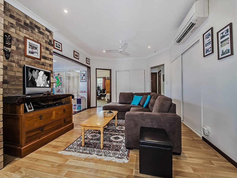 8 Hydrus Place, Wynnum QLD 4178