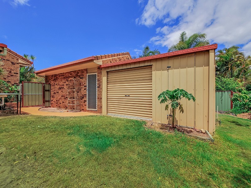 8 Hydrus Place, Wynnum QLD 4178