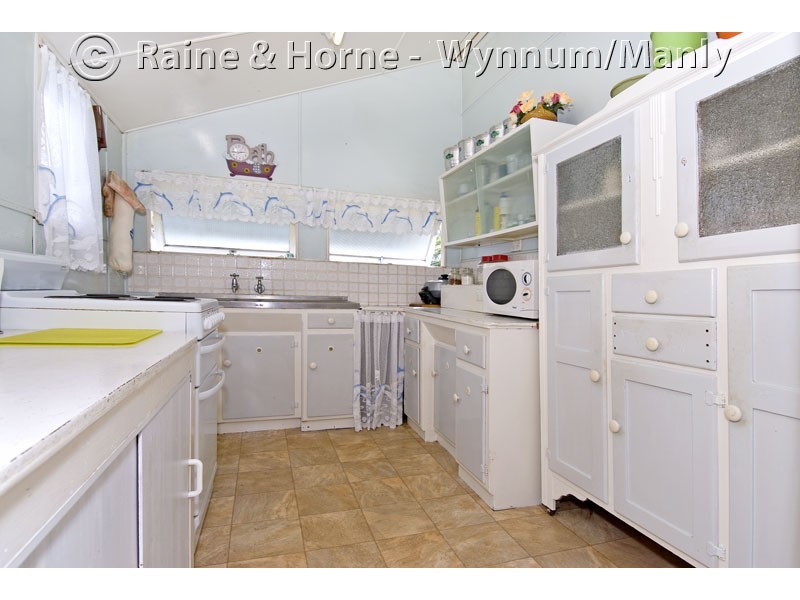 12 Alkoomie Street, Wynnum QLD 4178