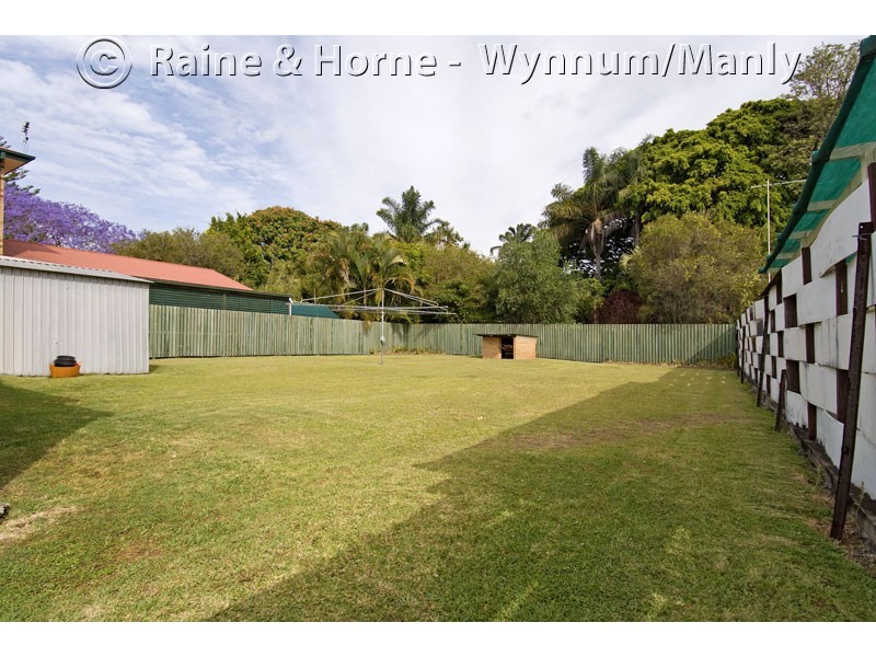 12 Alkoomie Street, Wynnum QLD 4178