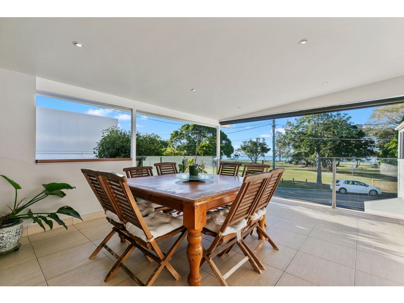 337 UPPER ESPLANADE, Manly QLD 4179