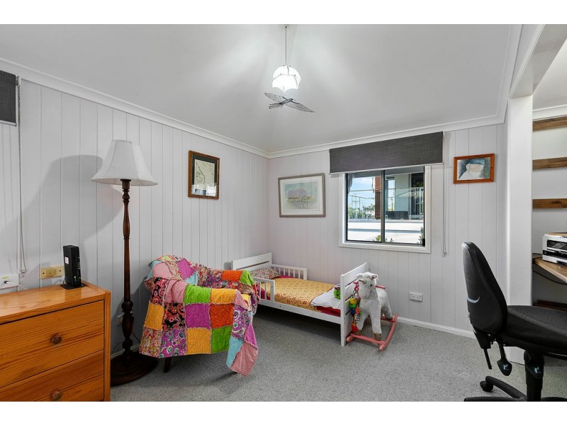 337 UPPER ESPLANADE, Manly QLD 4179