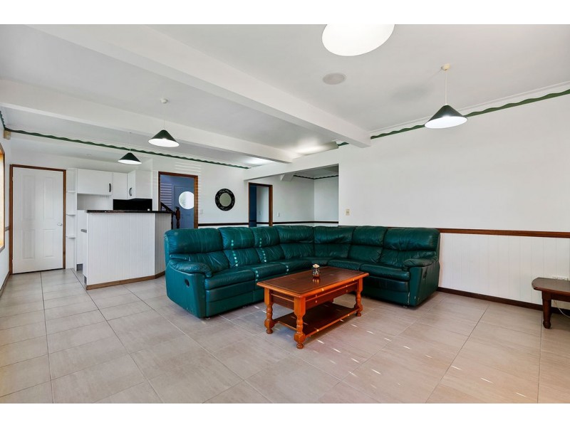 337 UPPER ESPLANADE, Manly QLD 4179