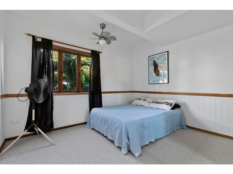 337 UPPER ESPLANADE, Manly QLD 4179